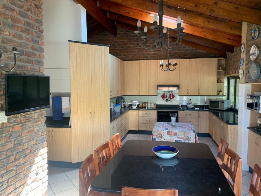 7 Bedroom Property for Sale in Morgans Bay Eastern Cape